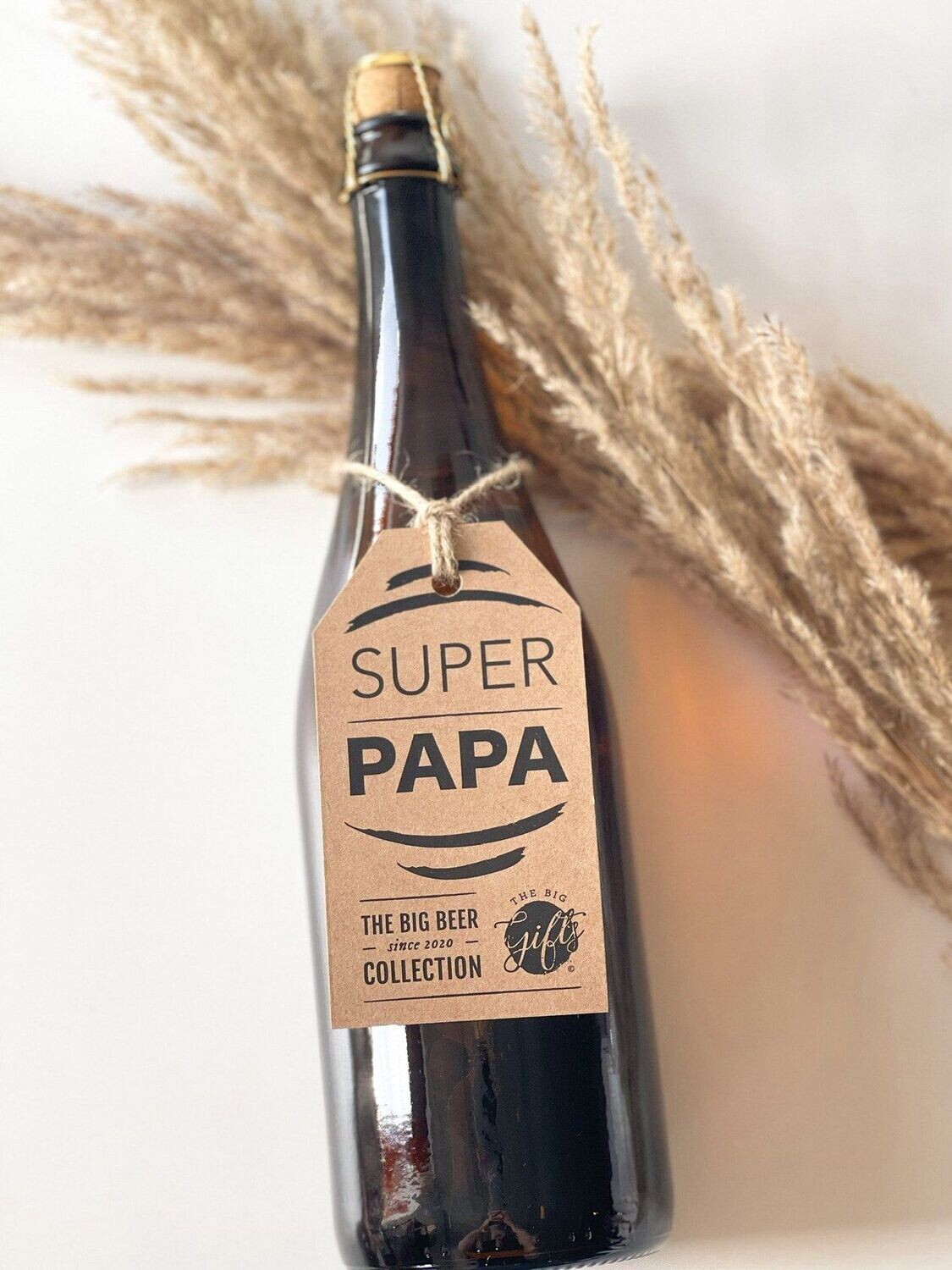 Super Papa bier - grote fles - met strikje Super Papa bier - grote fles - met strikje
