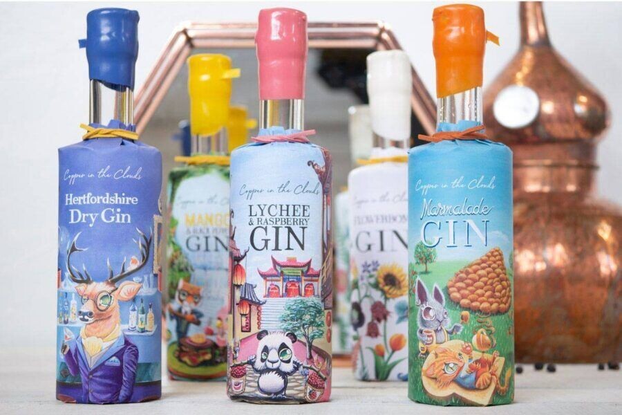 Copper in the Clouds Hertfordshire Dry Gin - 43% Copper in the Clouds Hertfordshire Dry Gin - 43%