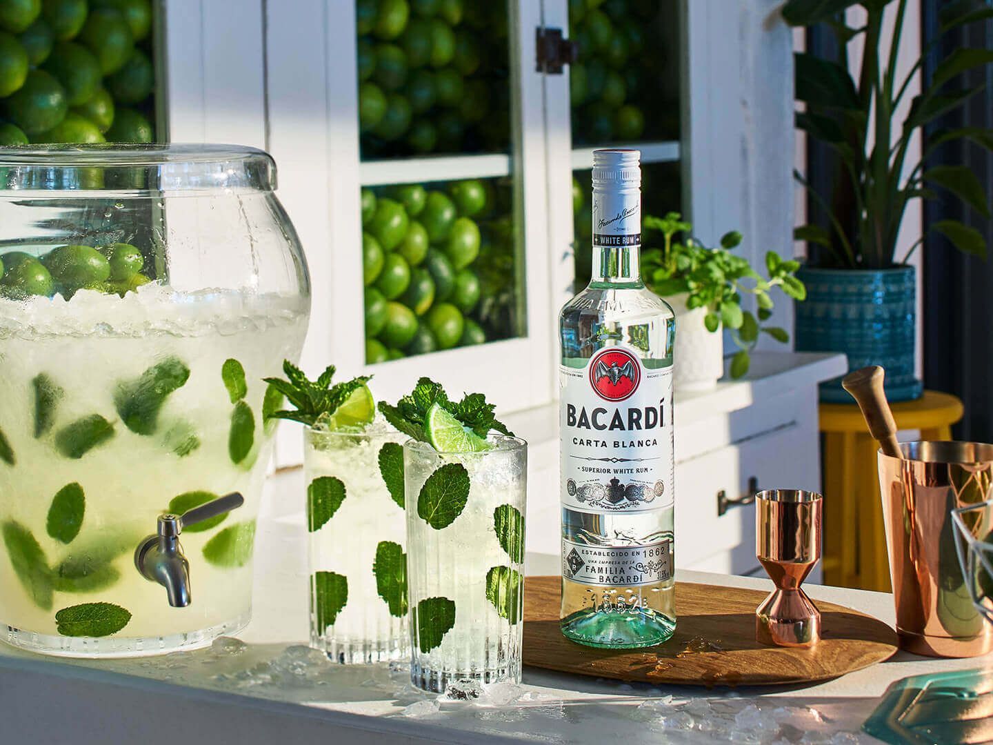 Bacardi Carta Blanca - PAPA edition - liter Bacardi Carta Blanca - PAPA edition - liter