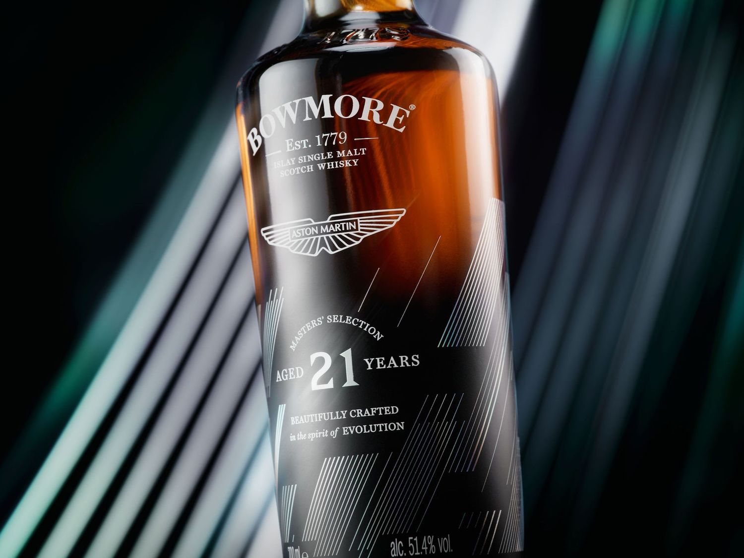Bowmore Aston Martin 21 years -  Limited 4th Edition - 51,4% - 2024