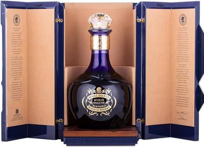 Chivas Regal Royal Salute - 62 Gun Salute - The Original Reserve - 43%