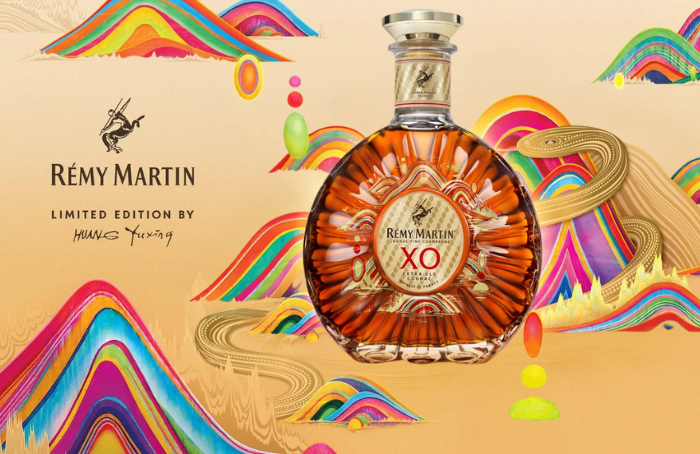 Remy Martin XO - The year of the Snake - Limited Edition by HUANG YUXING Remy Martin XO - The year of the Snake - Limited Edition by HUANG YUXING