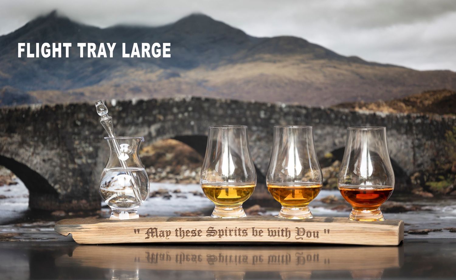 Whisky Flight Tray - Large met opdruk en met glaasjes Whisky Flight Tray - Large met opdruk en met glaasjes