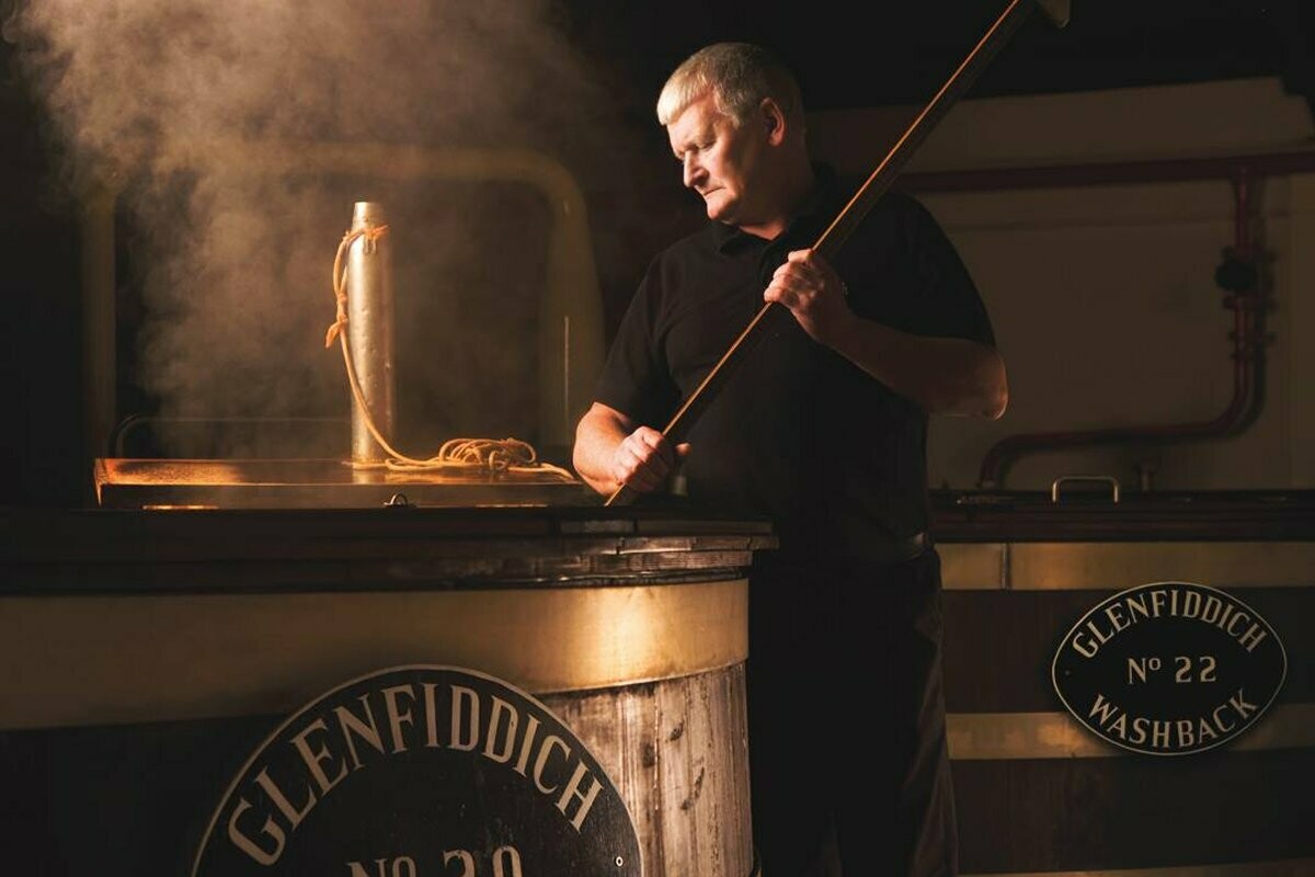 Glenfiddich - Malt Master's Edition - 12y Sherry Cask Finish - 43% Glenfiddich - Malt Master's Edition - 12y Sherry Cask Finish - 43%