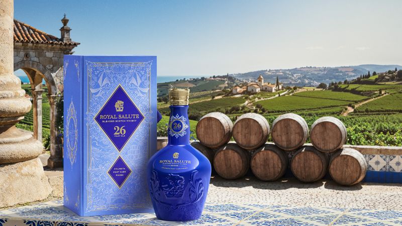 Chivas Regal Royal Salute 26 years Old Kingdom Colheita Port - 40%