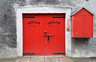 Aberlour 17 Years Small Batch Limited Release 2023 - 58.8%