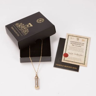 The Pendant of Eternal Faith Gold