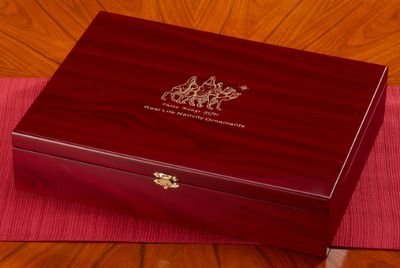 13 Piece Ornaments Set in Wooden Keepsake Chest