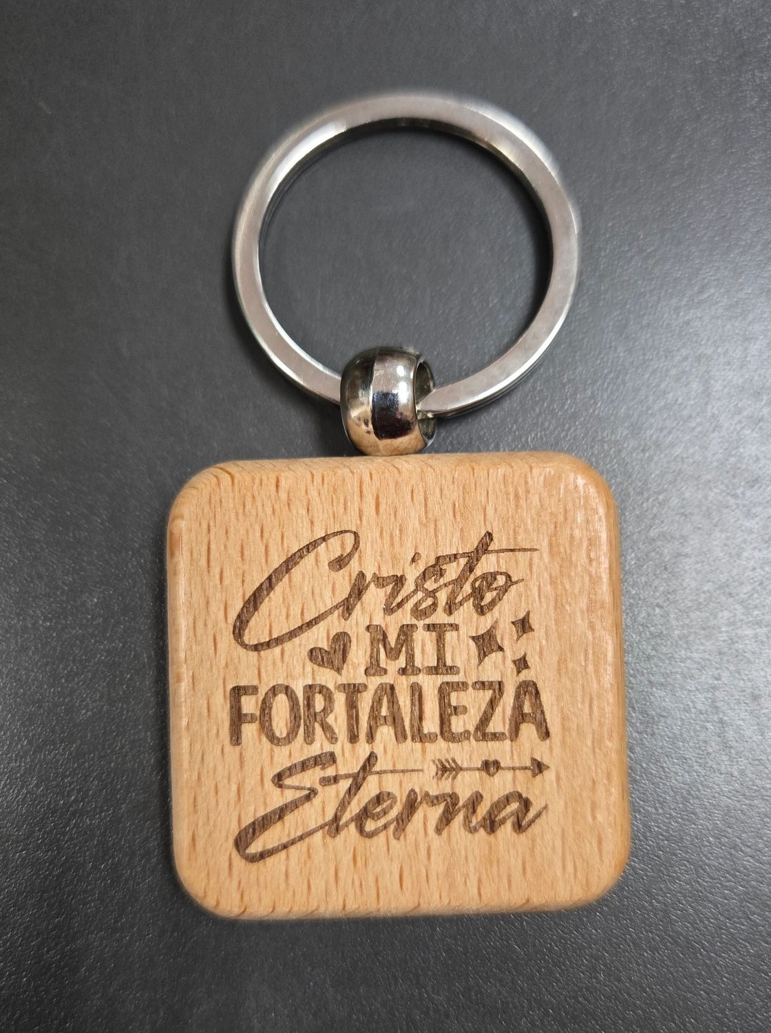 Cristo Mi Fortaleza  Llavero de Madera