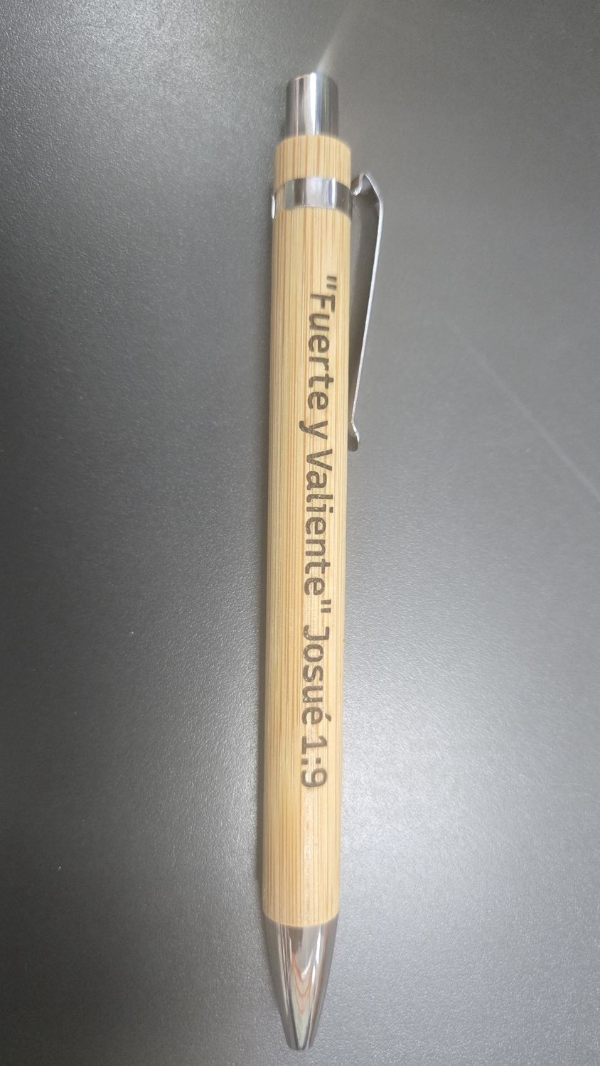 Hombre de Dios Josué 1:9 Bamboo Pen