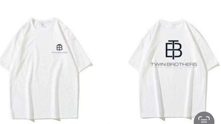 Camiseta oversize TB First Collection