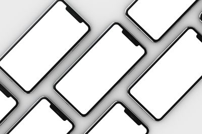 ACCESSOIRES POUR TÉLÉPHONES