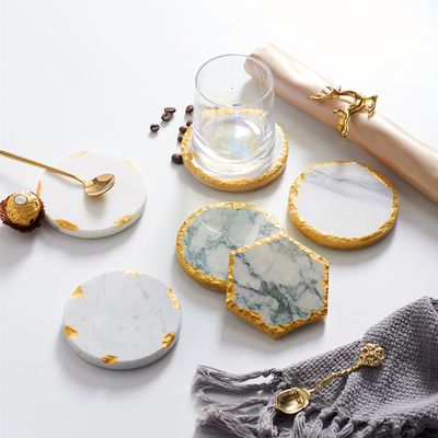 Dessous de verre en marbre géométriques