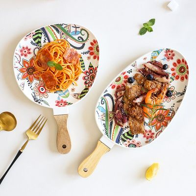 Assiette en céramique pour salade de steak