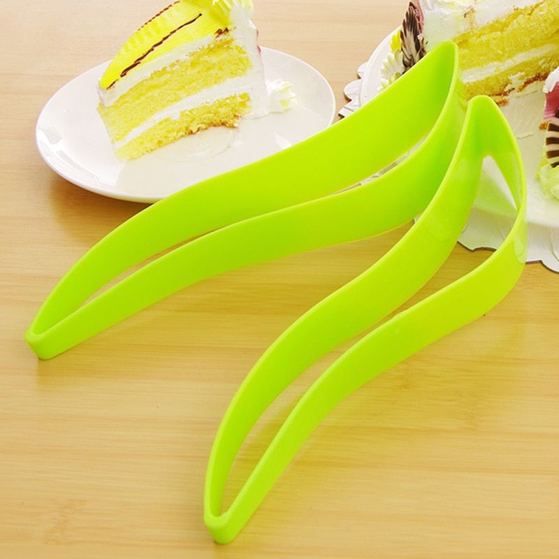 One-Piece Plastic Cake Knife Triangle Cake Cutter