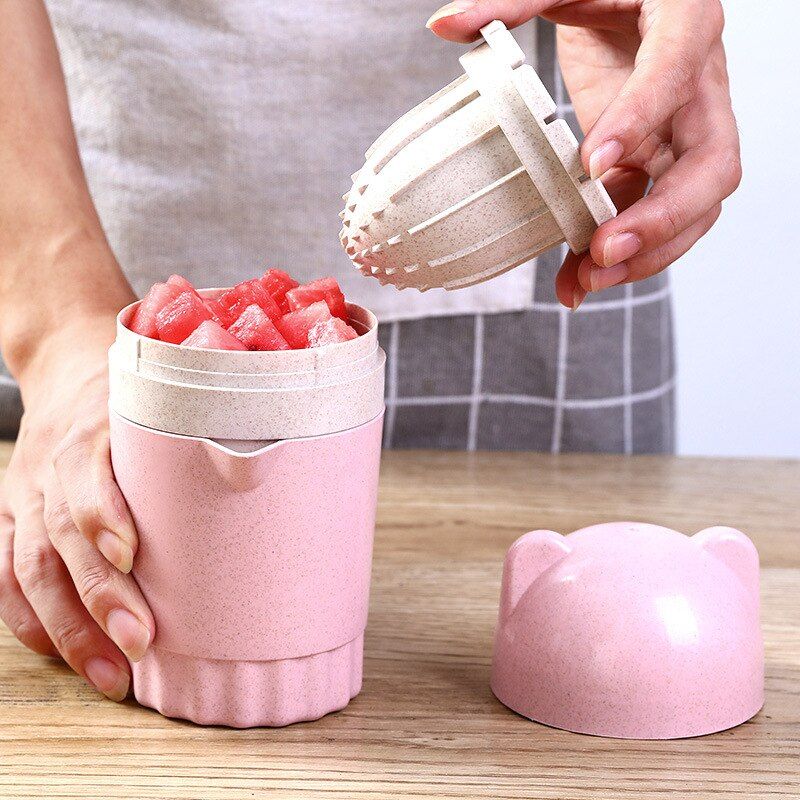 Wheat Straw Cartoon Shape Manual Juicer Household Fruit Lemon Orange Juice Cup