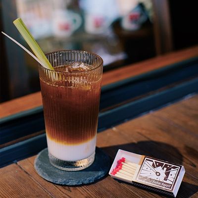 Striped-Resistant Glass Transparent/Gold Inlay Water Cup