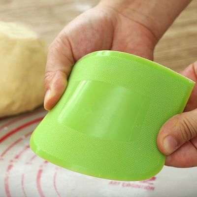 Plastic Dough Scraper Cream Smooth Cake Spatula