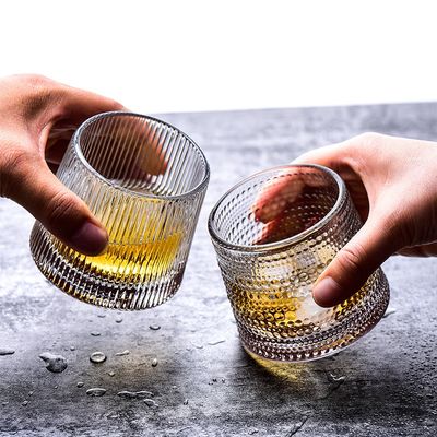 Verre à whisky, cocktail, bière, vin, gobelet, bar, verre à whisky rotatif