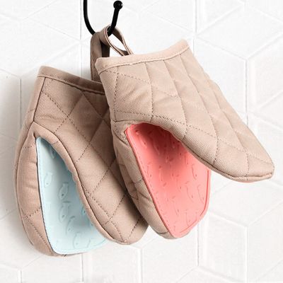 Gants de cuisine anti-brûlure en silicone monobloc