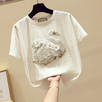 T-shirts blancs brodés cygne pour femmes