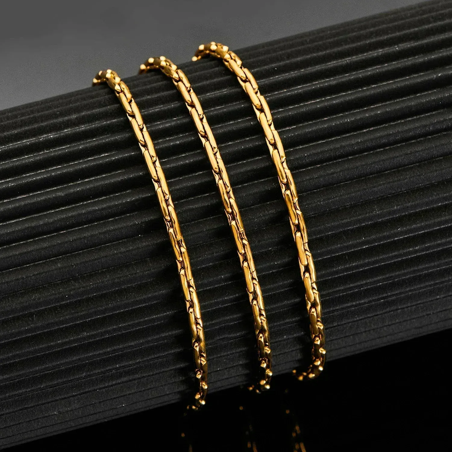 Collier ras du cou en acier inoxydable de haute qualité, chaîne à maillons dorées, étanche