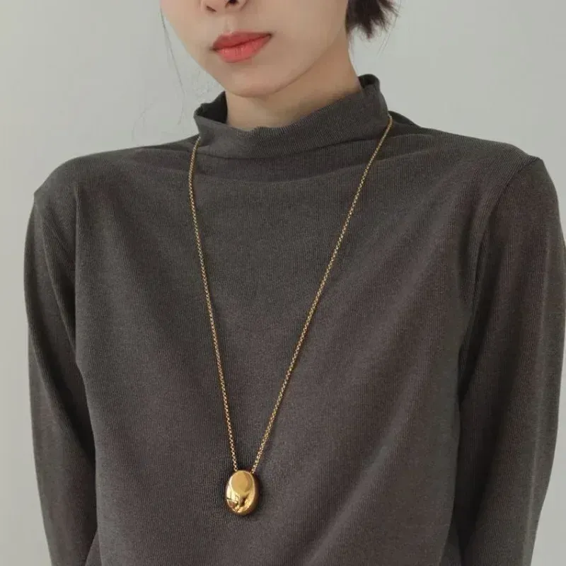 Collier pendentif ovale en métal tendance pour femme, chaîne de pull longue et luxueuse, fine et élégante, idéal pour une fête ou comme cadeau