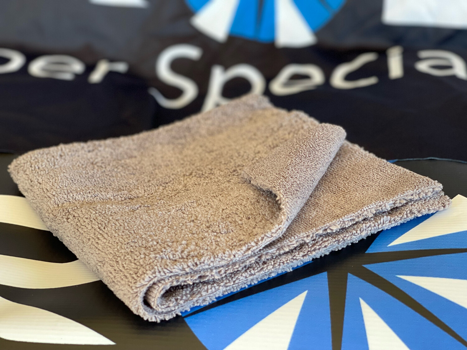 All Purpose Deluxe Towel Edgeless Dual Sided Long/Short Pile 400 GSM 16x16”