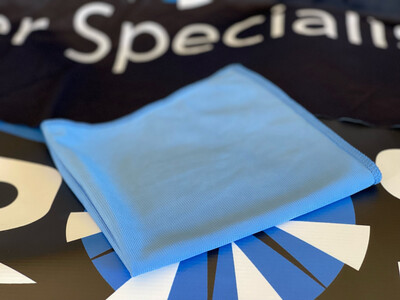 The New Glass Towel 300 GSM 16x16”