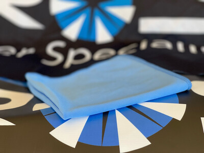 The New Glass Towel 300 GSM 16x16”