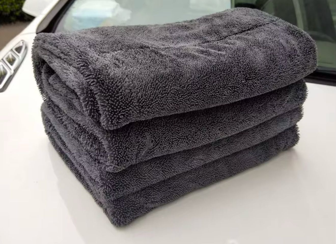 The New 2025 MINI Kraken Twisted Loop Drying 1400 GSM Towel 15x15”