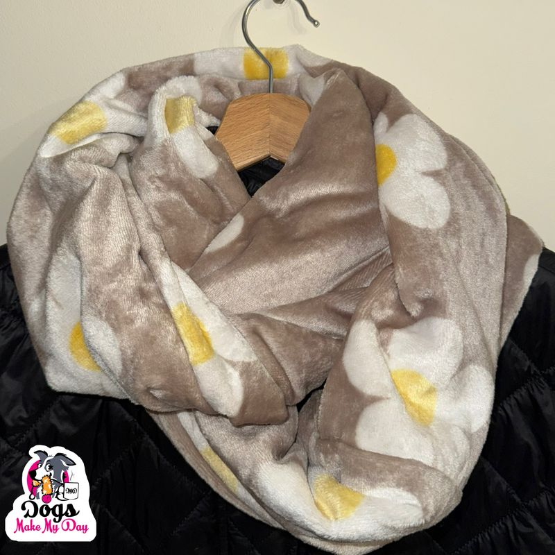 Sjaal madeliefjes beige