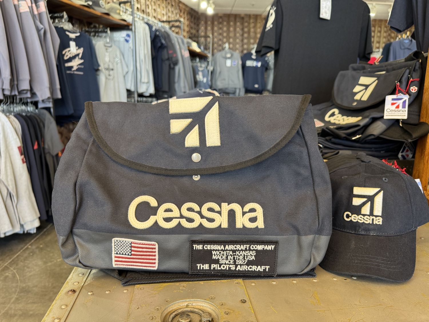 Cessna Shoulder Bag NAVY