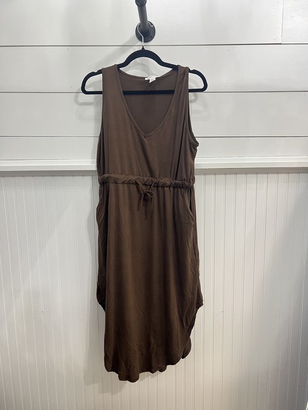 Sleeveless Front Tied Hem Dress