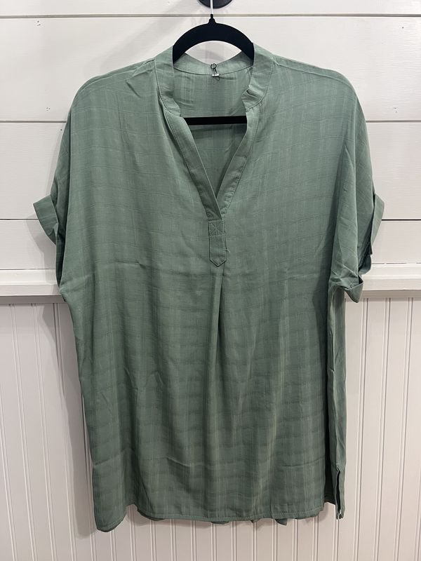 V-Neck Striped plaid shirt