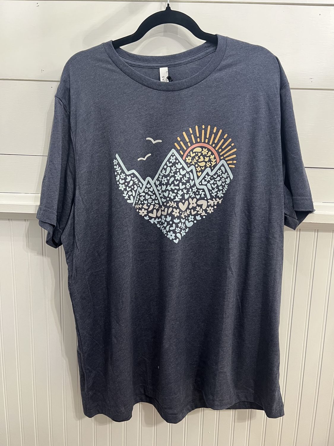 Mountains Heart Tee 2XL