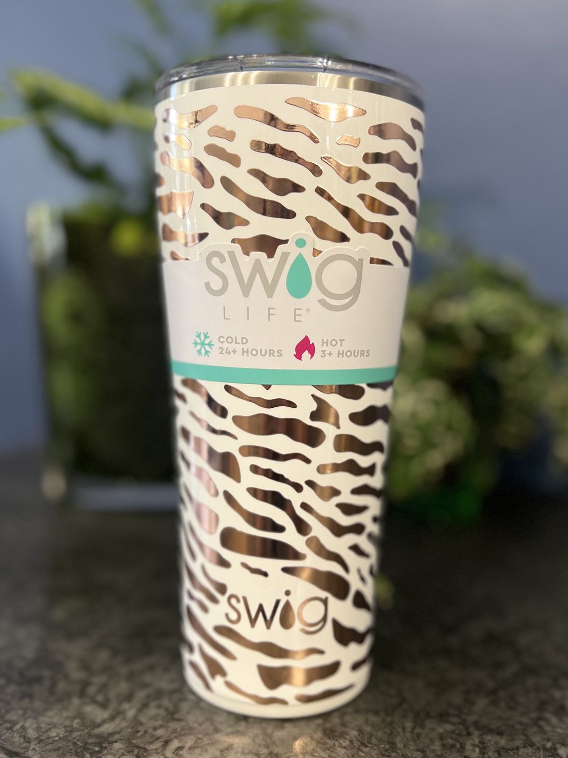 32oz Swig Golden Print