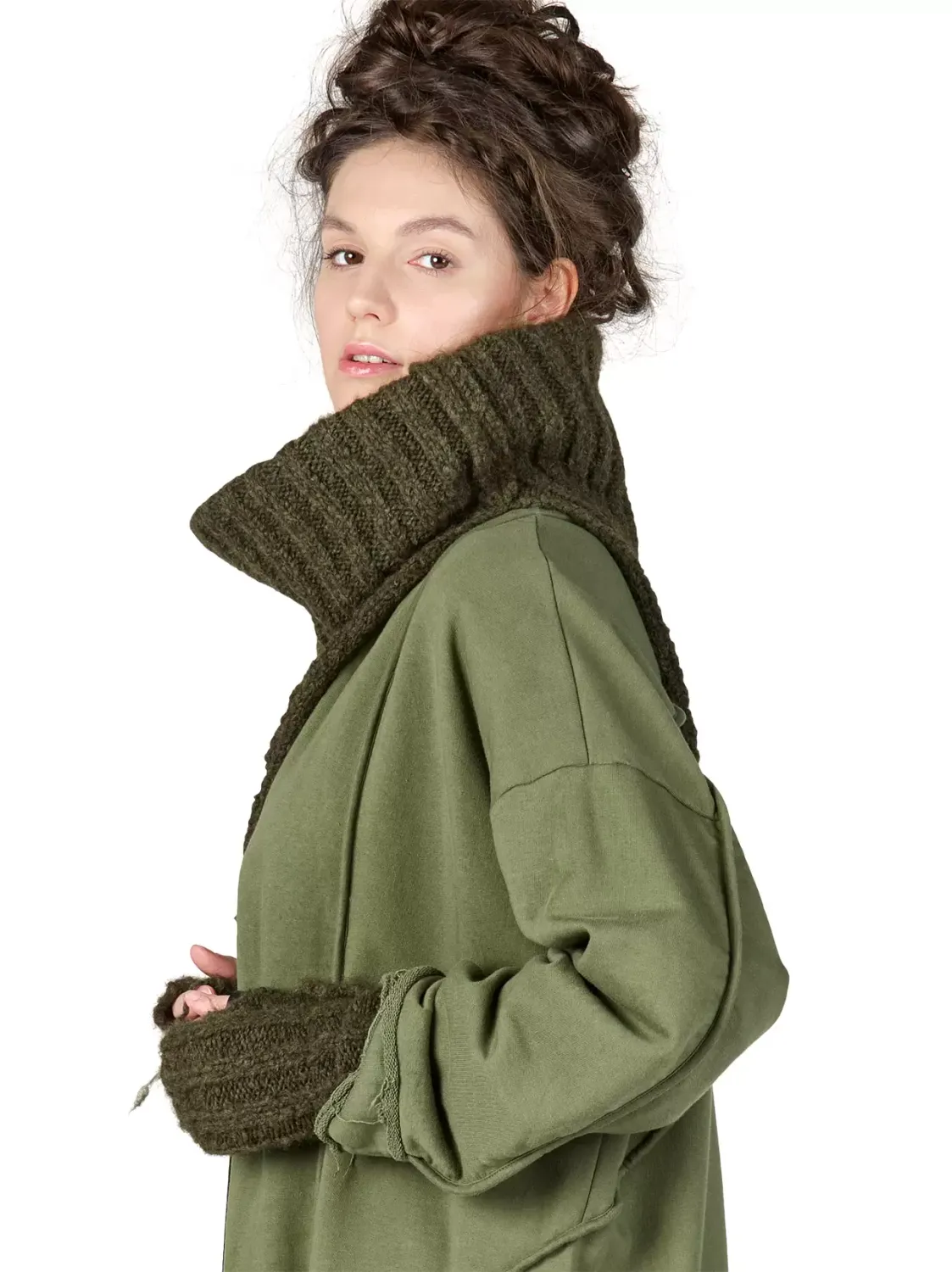 B3 W SNOOD F24 BARK