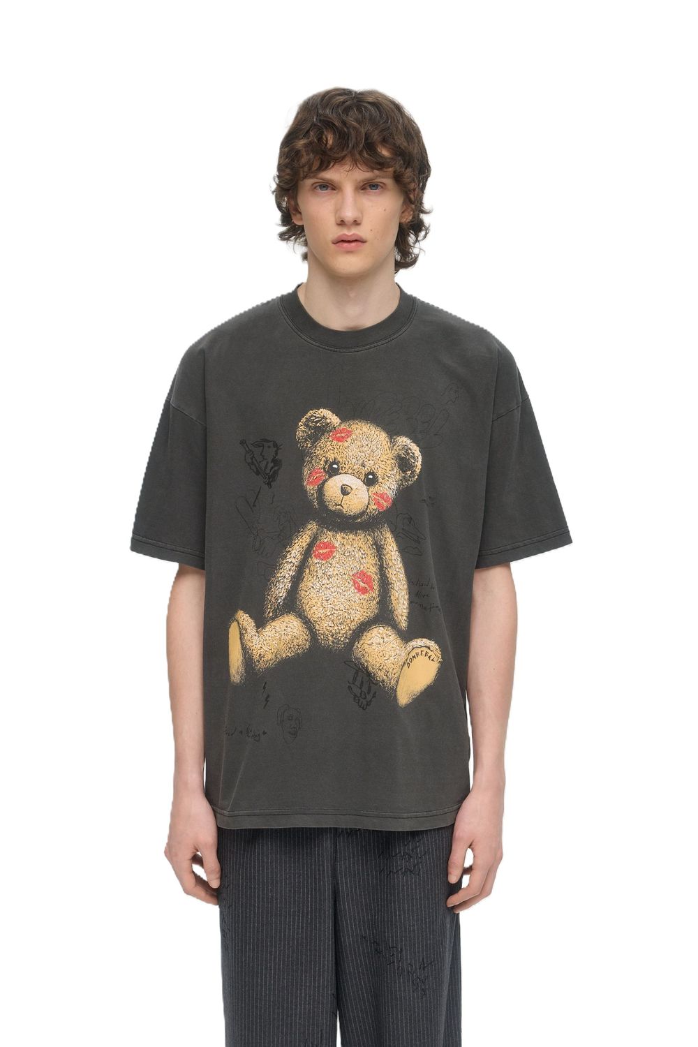 DOMREBEL UNISEX TEE F25 BIG KISS
