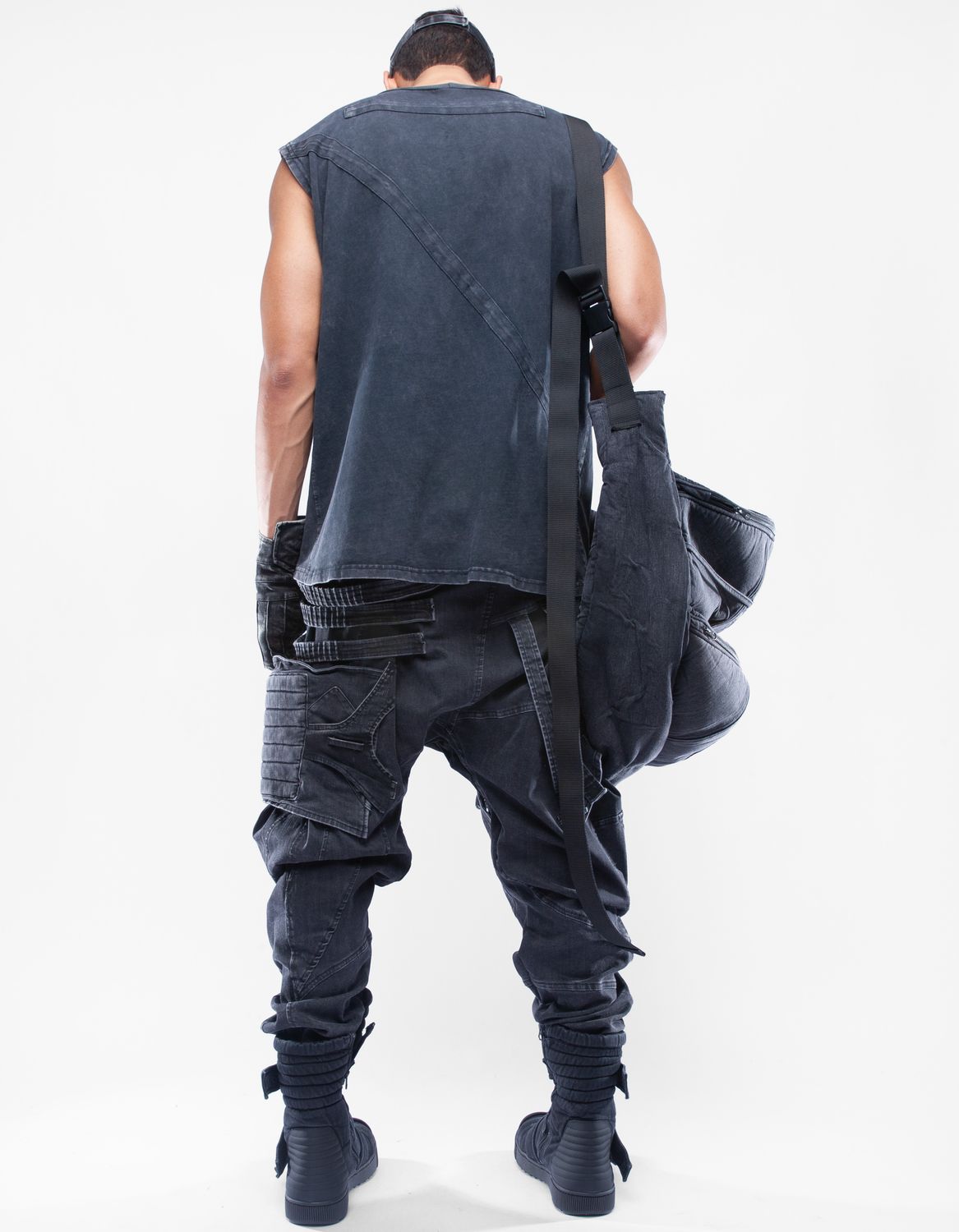 DEMOBAZA M VEST F25 DMW25NSCR