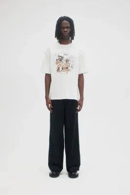 DOMREBEL M TEE F24/2 ROOM