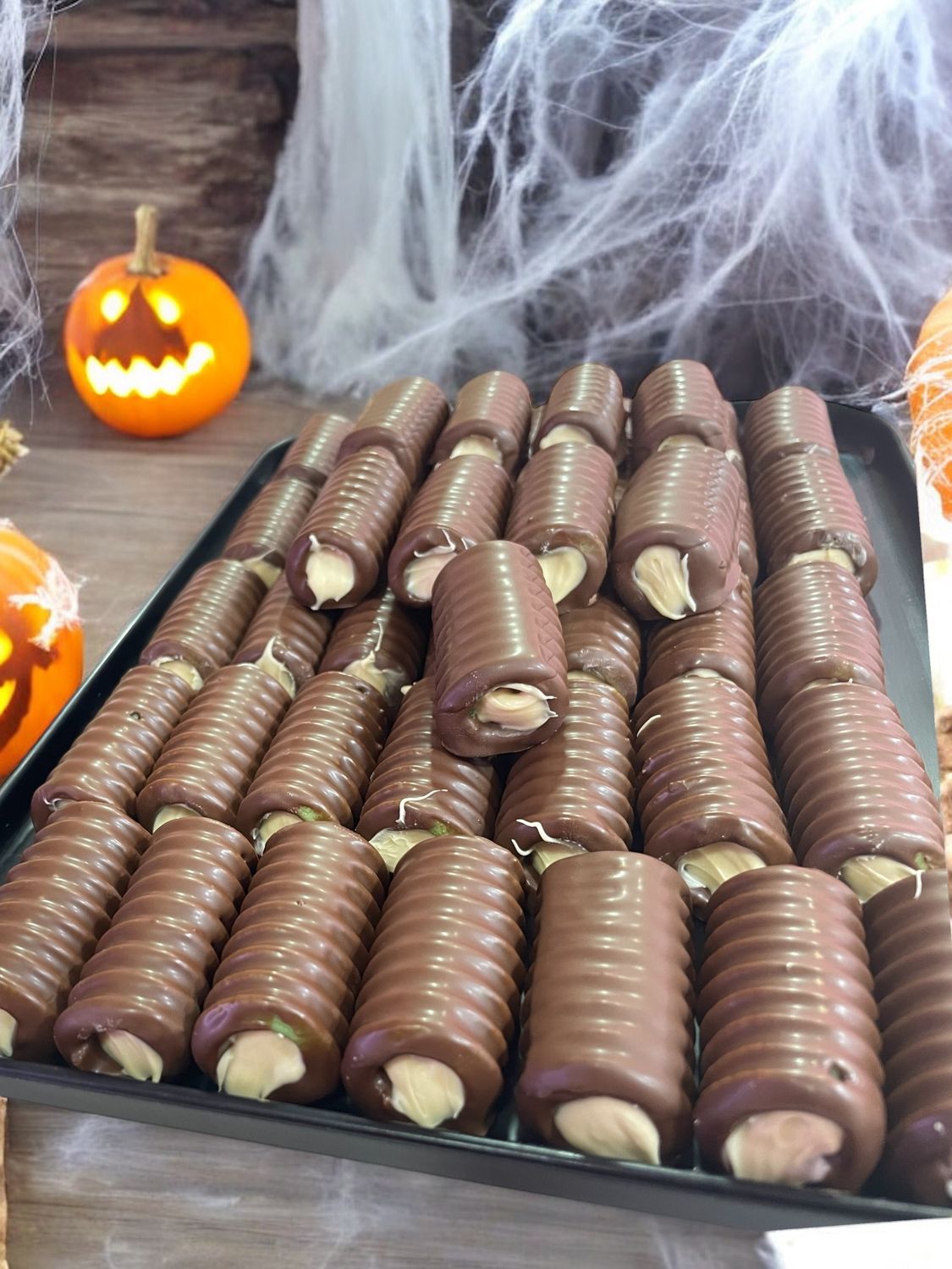 Huesitos de chocolate y avellana.