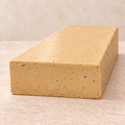Turrón de Jijona.