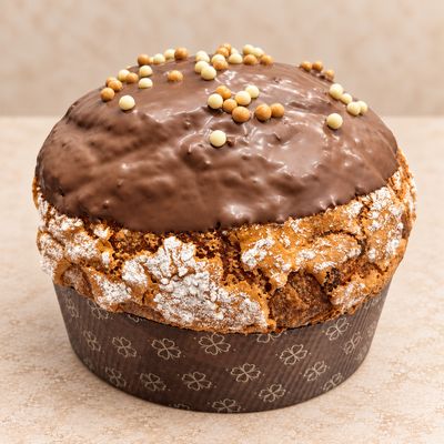 Panettone de Naranja confitada con chocolate y cubierto de chocolate con Leche.