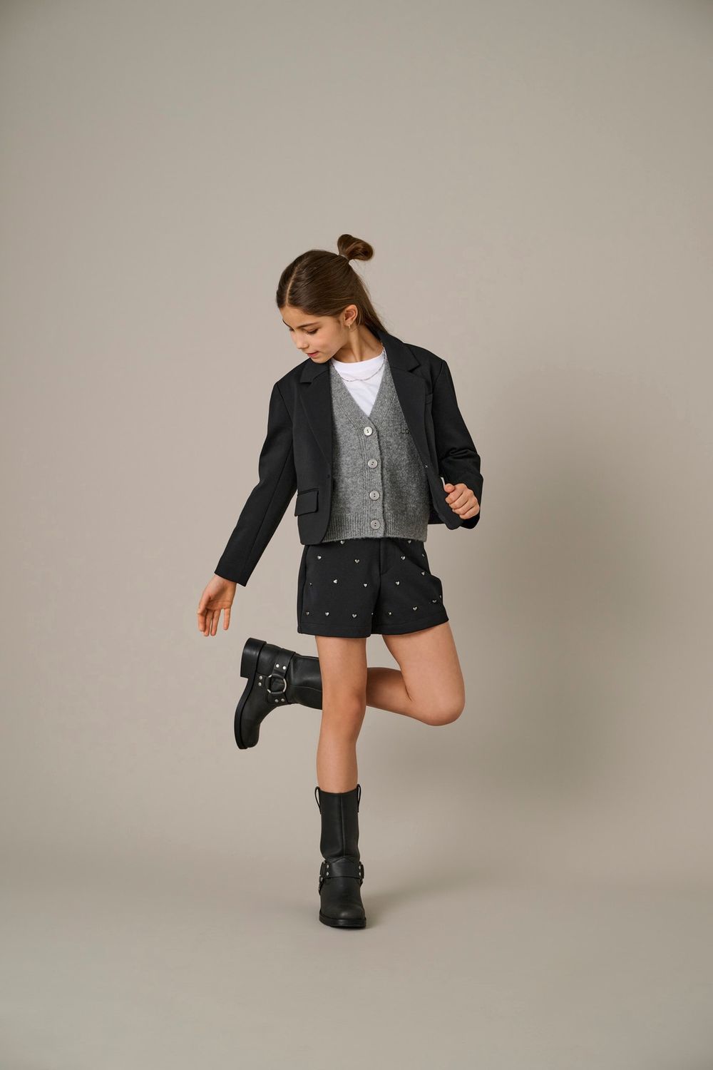 Only Girls Shorts Peach Life – Zwart, Kleur: Black Gold Heart Studs, Maat: 140