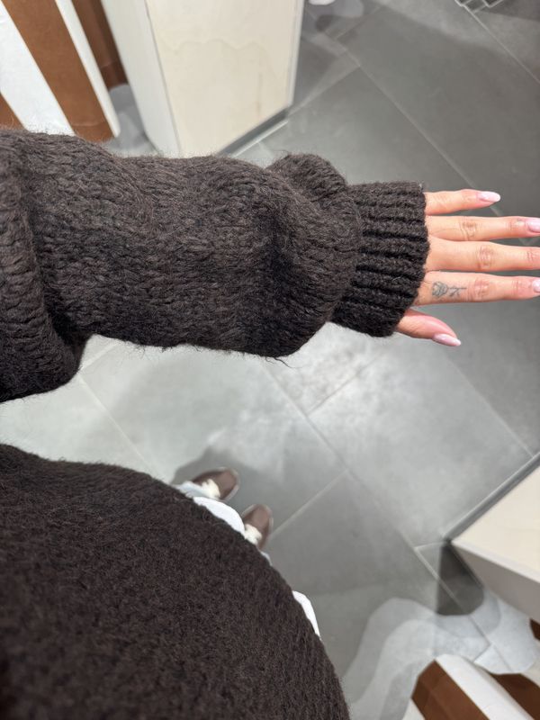 Ambika Trui Amira – D bruin