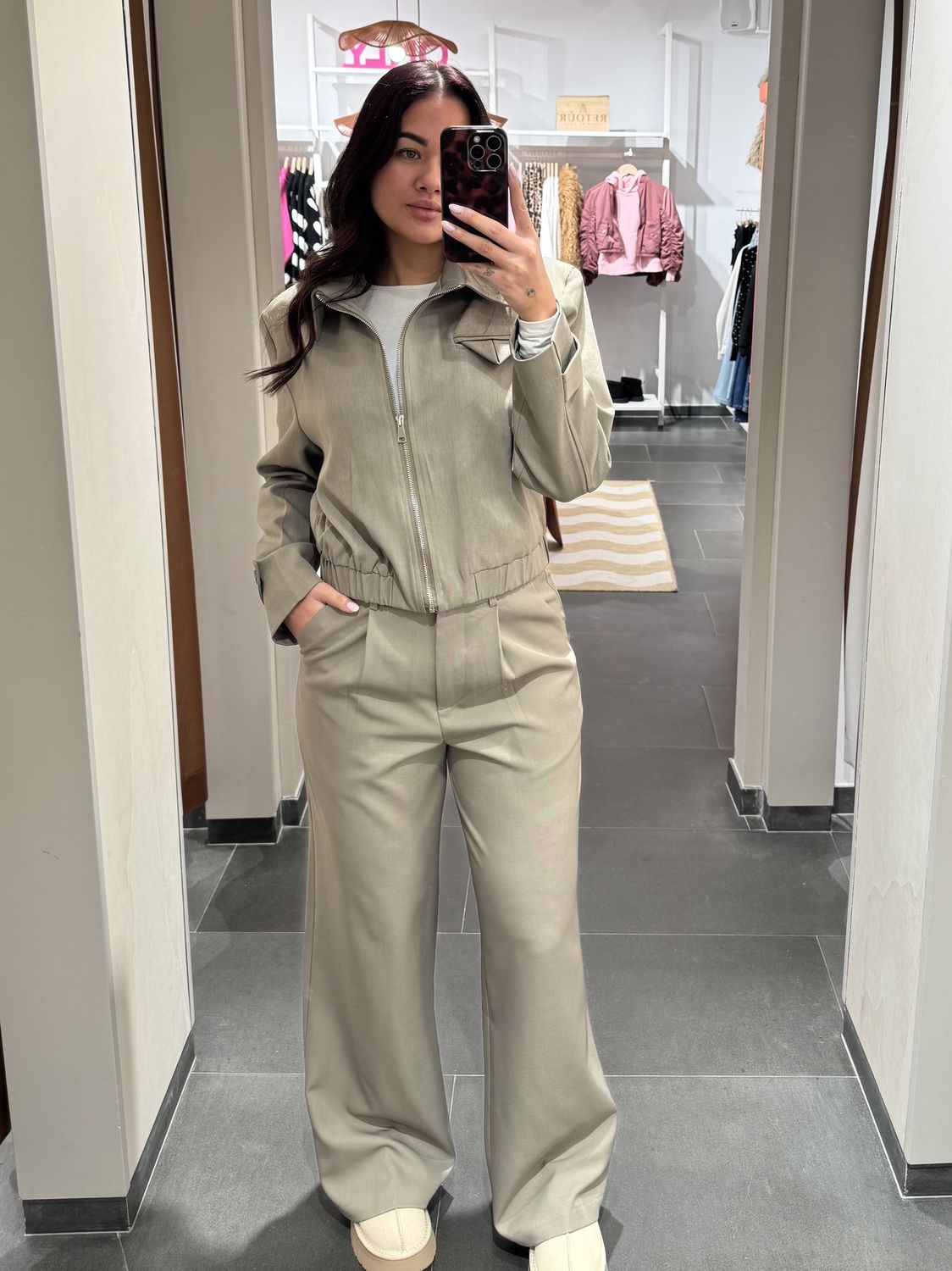 Ambika Broek Gris – Taupe Ambika Broek Gris – Taupe, Kleur: Taupe, Maat: XS