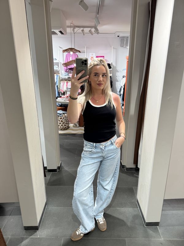 Queen Hearts-Barrel jeans 3