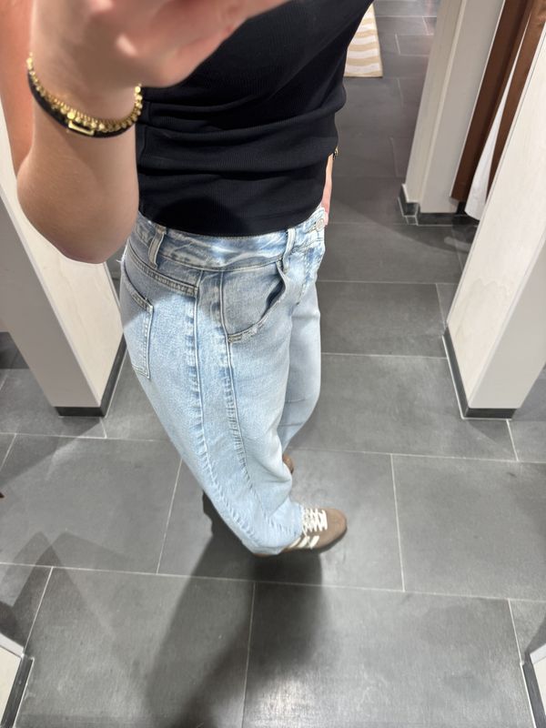 Queen Hearts-Barrel jeans 3