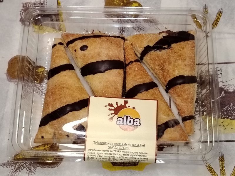 Triangulos hojaldre rellenos de Chocolate 4 uni